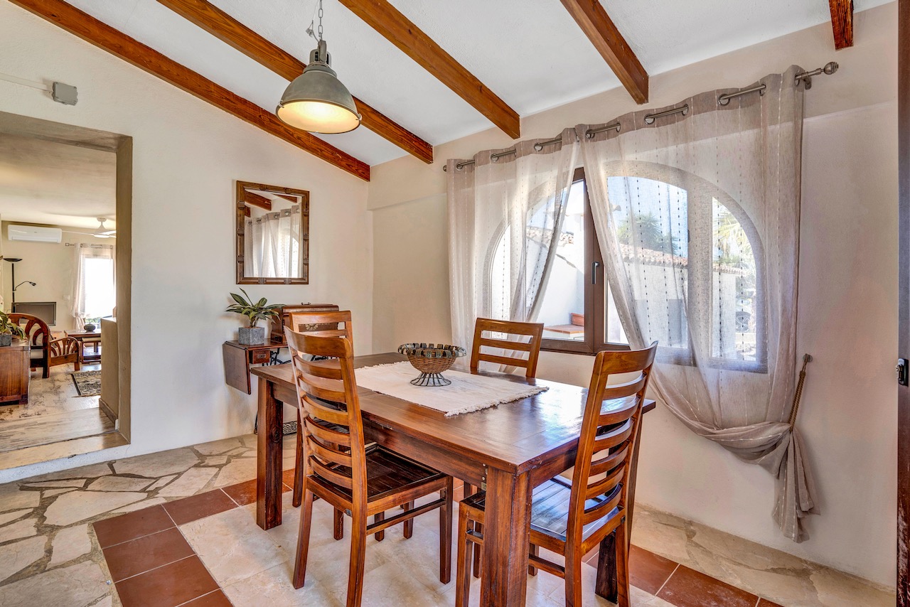 Fully Renovated Finca with Sea Views and Pool for Sale in Benissa