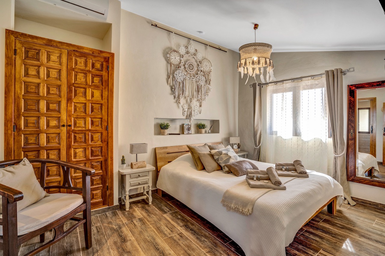 Fully Renovated Finca with Sea Views and Pool for Sale in Benissa