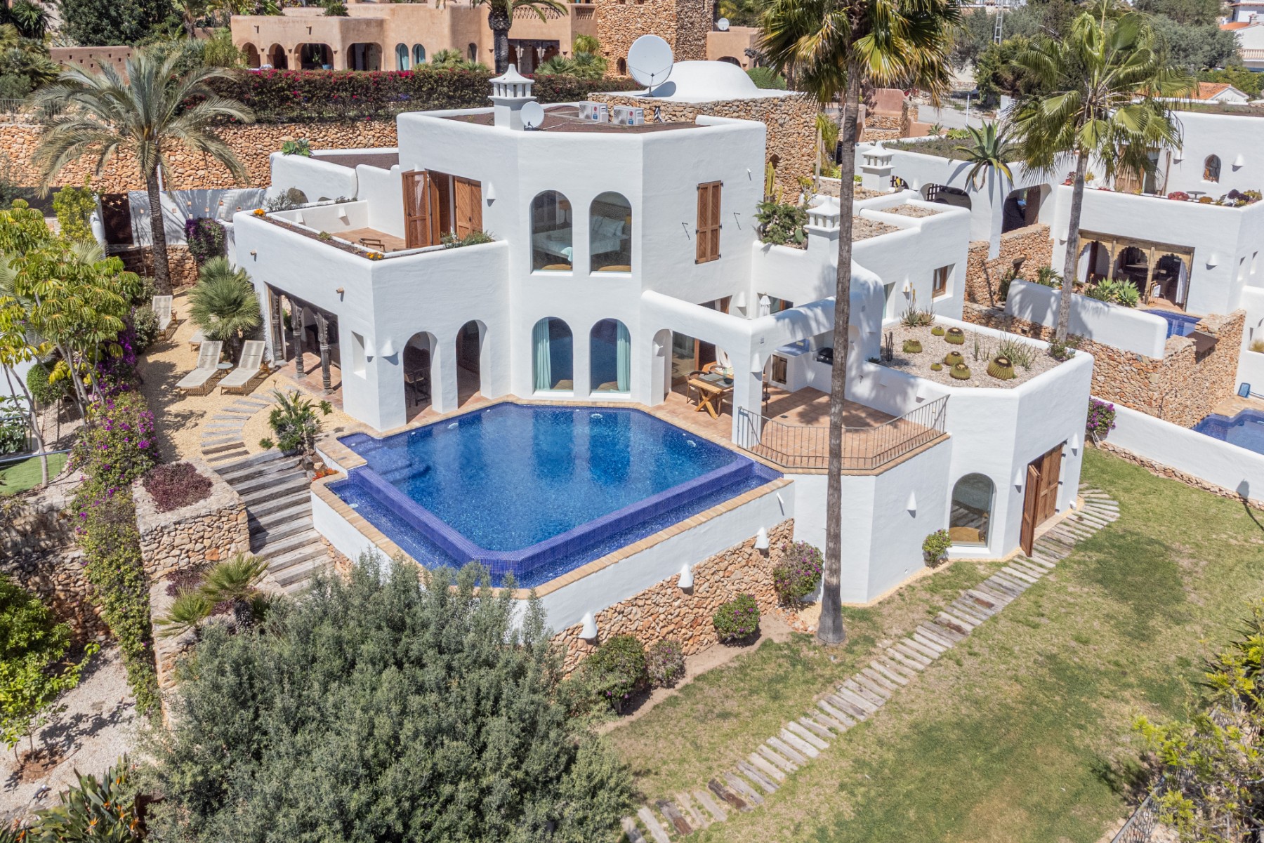 Ibiza-style villa in El Portet, Moraira completely renovated (2024)