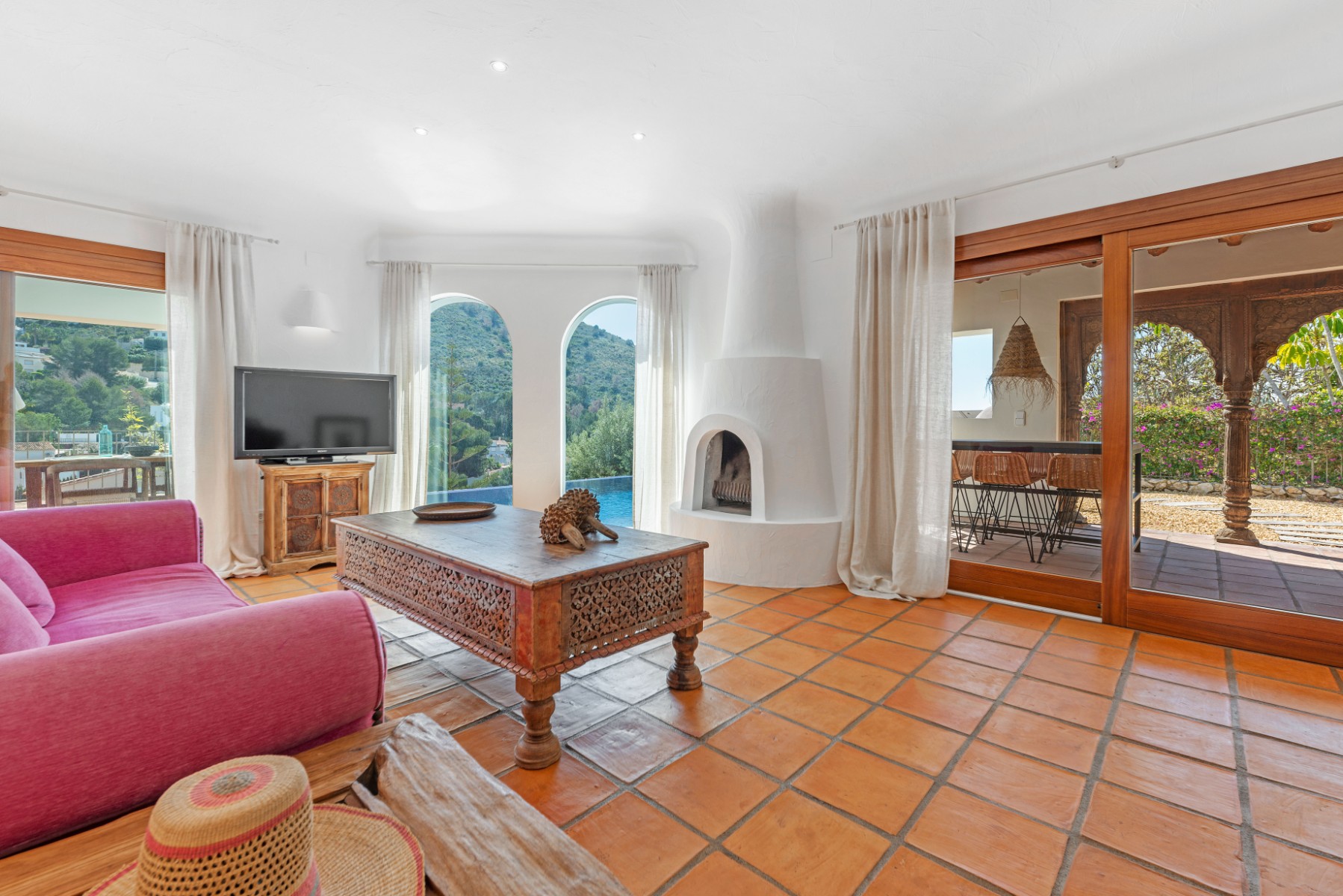 Ibiza-style villa in El Portet, Moraira completely renovated (2024)
