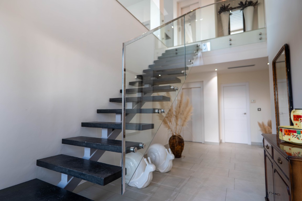 Luxe Vrijstaande Villa Te Koop in Javea met Uitzicht op de Montgó