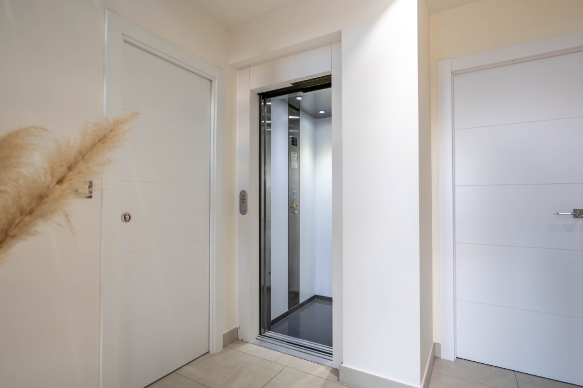Luxe Vrijstaande Villa Te Koop in Javea met Uitzicht op de Montgó