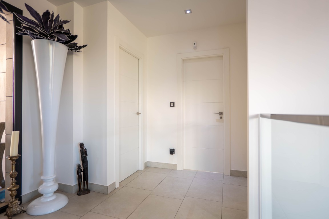 Luxe Vrijstaande Villa Te Koop in Javea met Uitzicht op de Montgó
