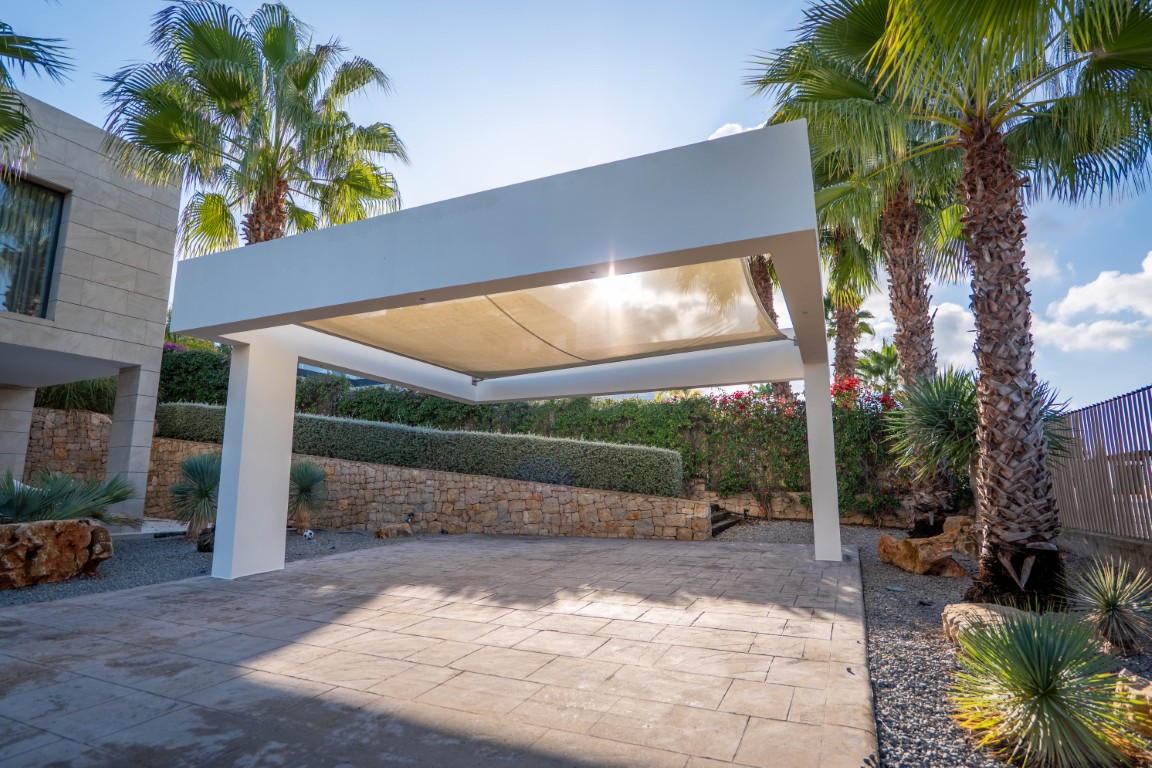 Luxe Vrijstaande Villa Te Koop in Javea met Uitzicht op de Montgó