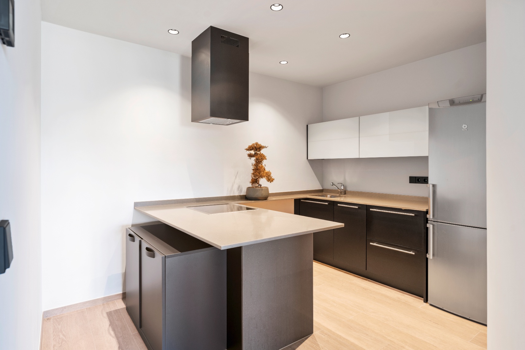 12694NS - Exclusieve moderne villa te koop in Moraira Paichi met panoramisch zeezicht