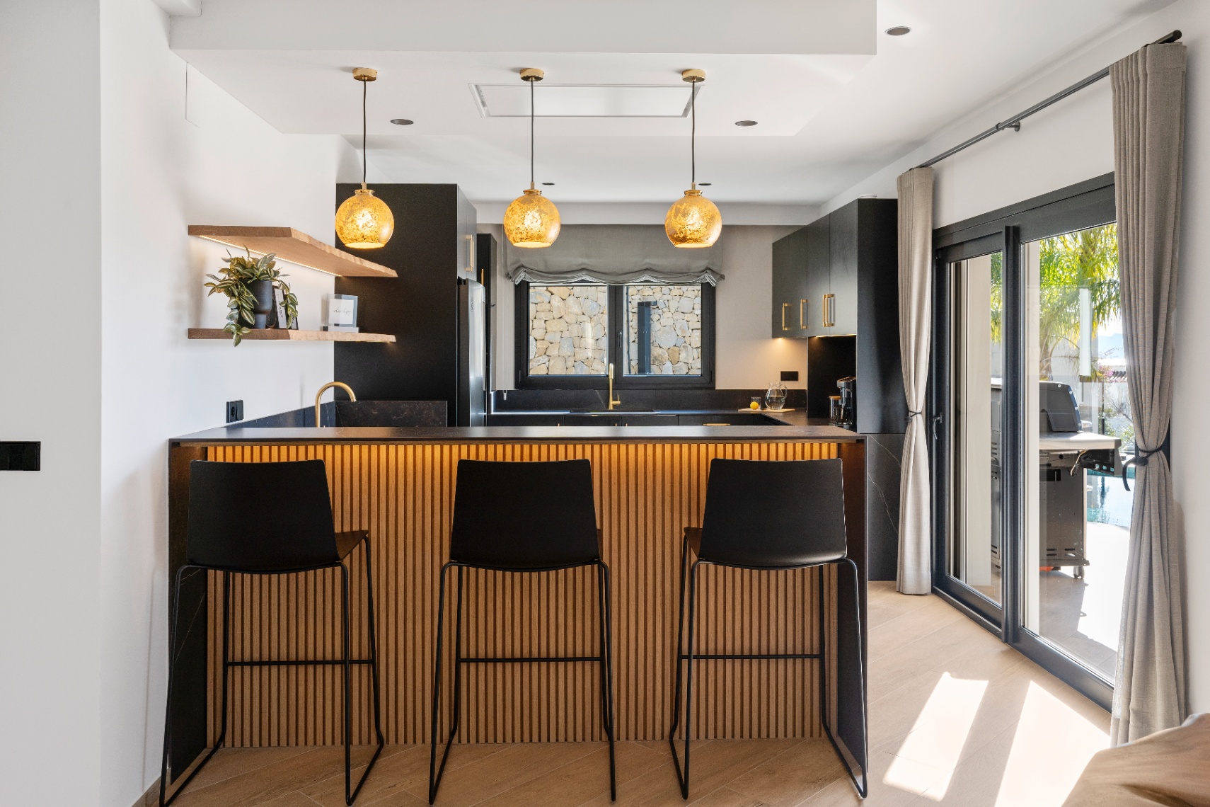 12694NS - Exclusieve moderne villa te koop in Moraira Paichi met panoramisch zeezicht