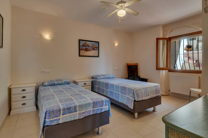 Characterful Spanish villa with guest accommodations and panoramic views in the Jalón Valley.