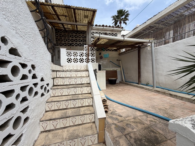 Charming villa with sea view in Moraira