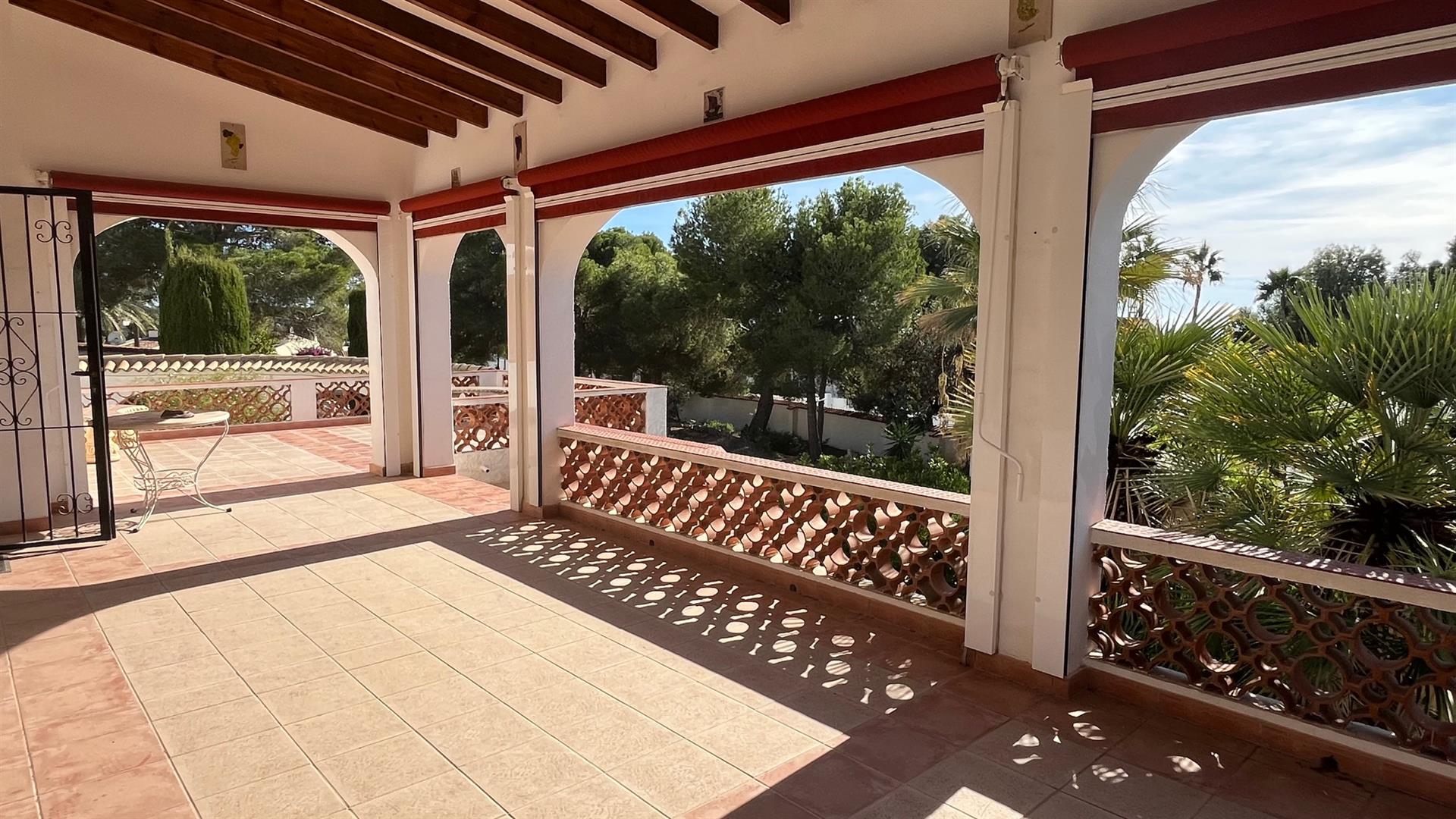 Authentic Mediterranean villa with ample opportunities in a prime location in Benissa Costa.