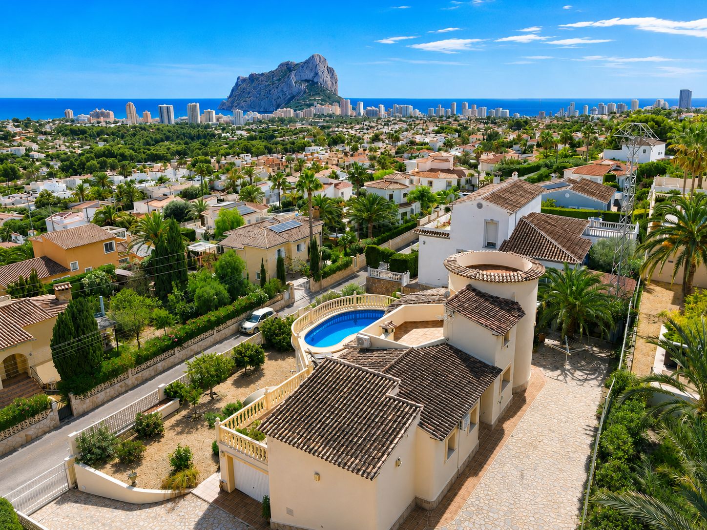 12728NS - Villa with panoramic sea views and one of the most beautiful views of Calpe.