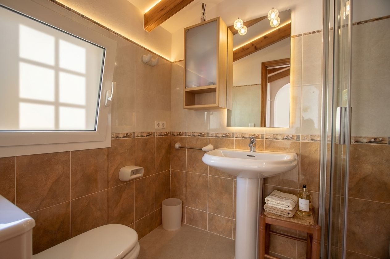 12728NS - Villa with panoramic sea views and one of the most beautiful views of Calpe.