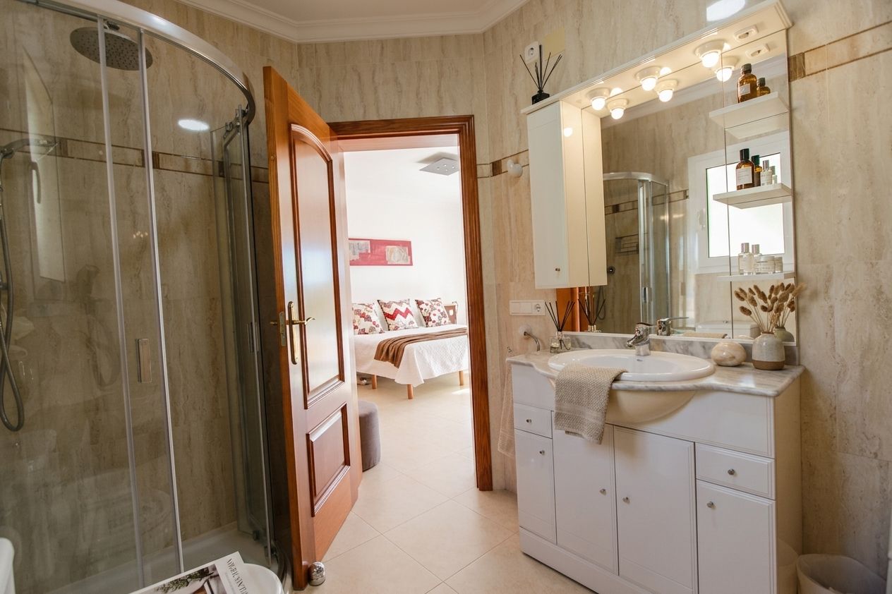 12728NS - Villa with panoramic sea views and one of the most beautiful views of Calpe.