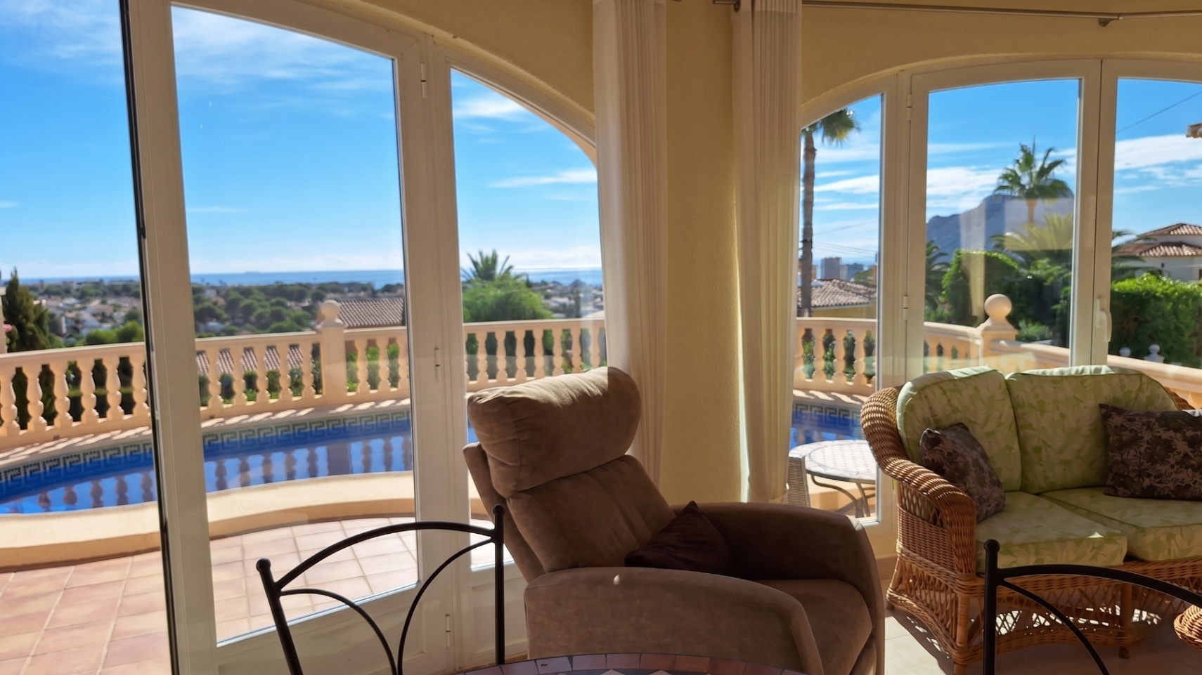 12728NS - Villa with panoramic sea views and one of the most beautiful views of Calpe.