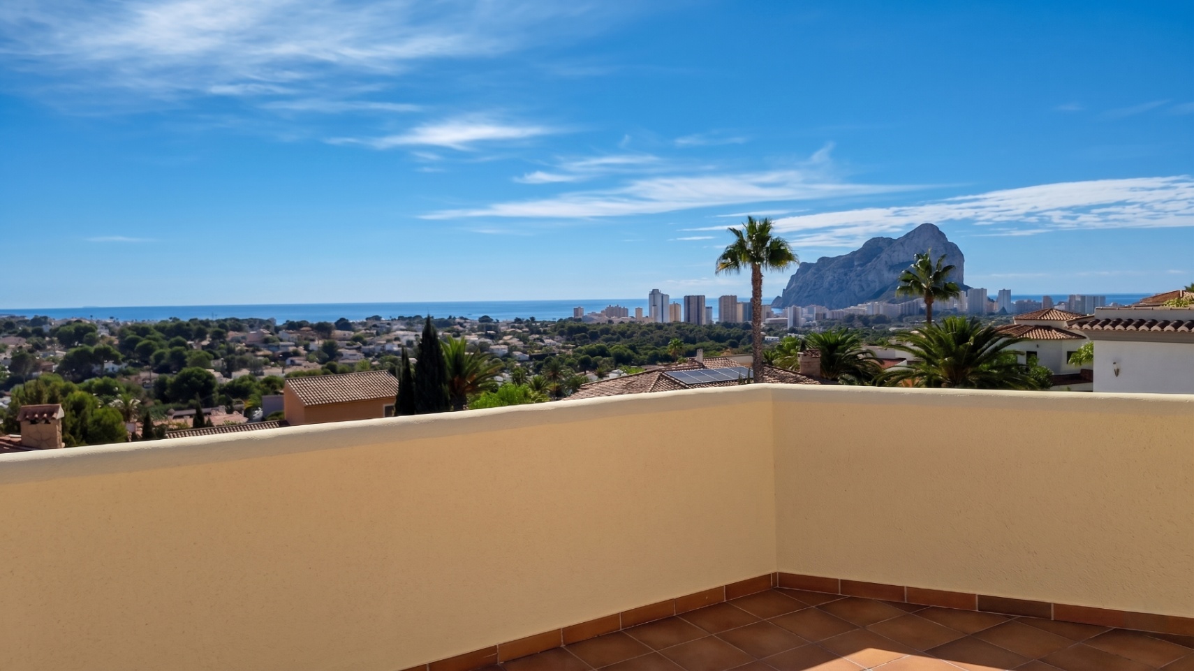 12728NS - Villa with panoramic sea views and one of the most beautiful views of Calpe.