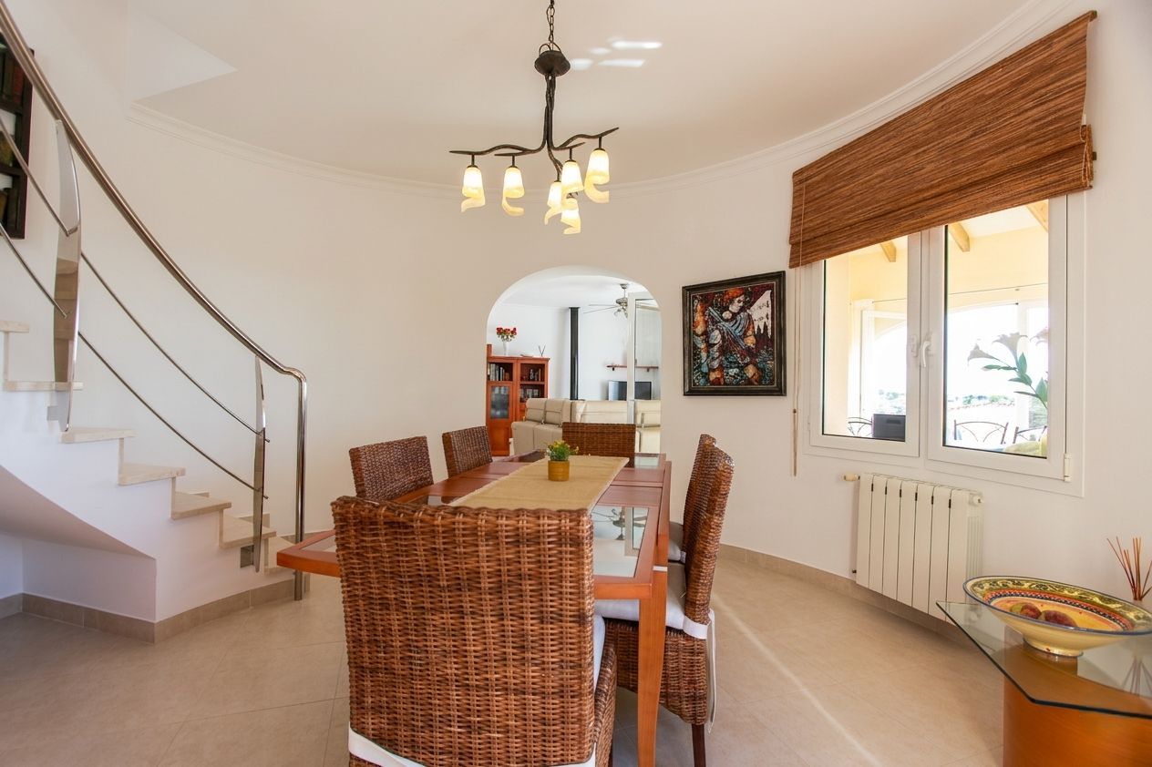 12728NS - Villa with panoramic sea views and one of the most beautiful views of Calpe.
