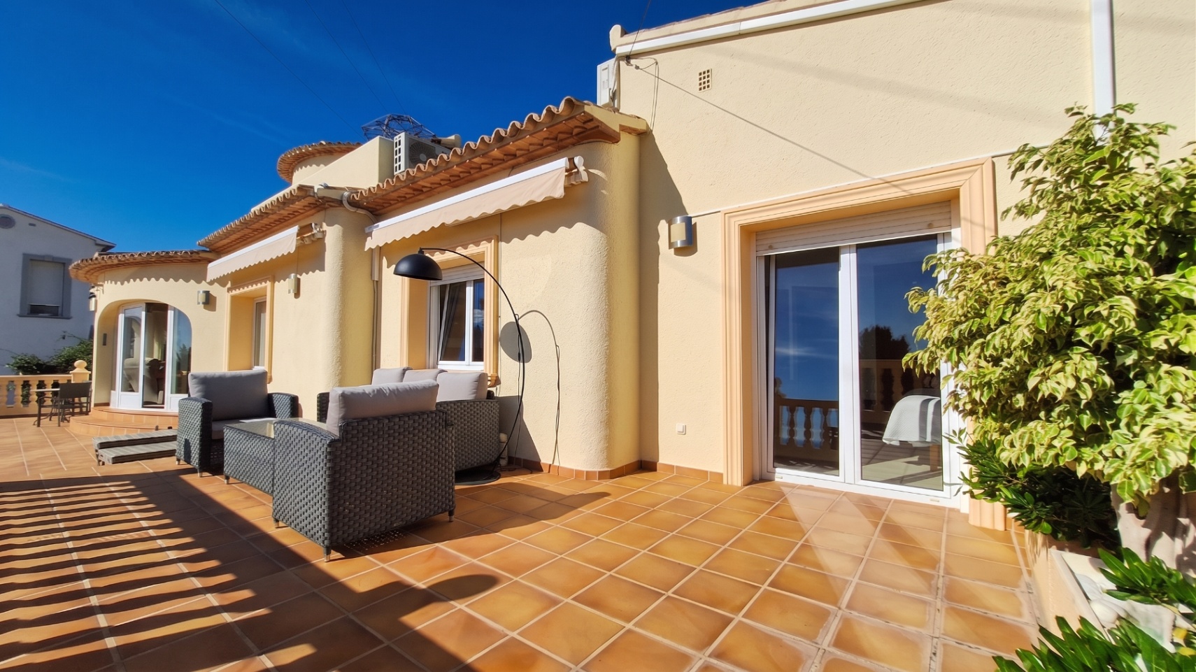 12728NS - Villa with panoramic sea views and one of the most beautiful views of Calpe.