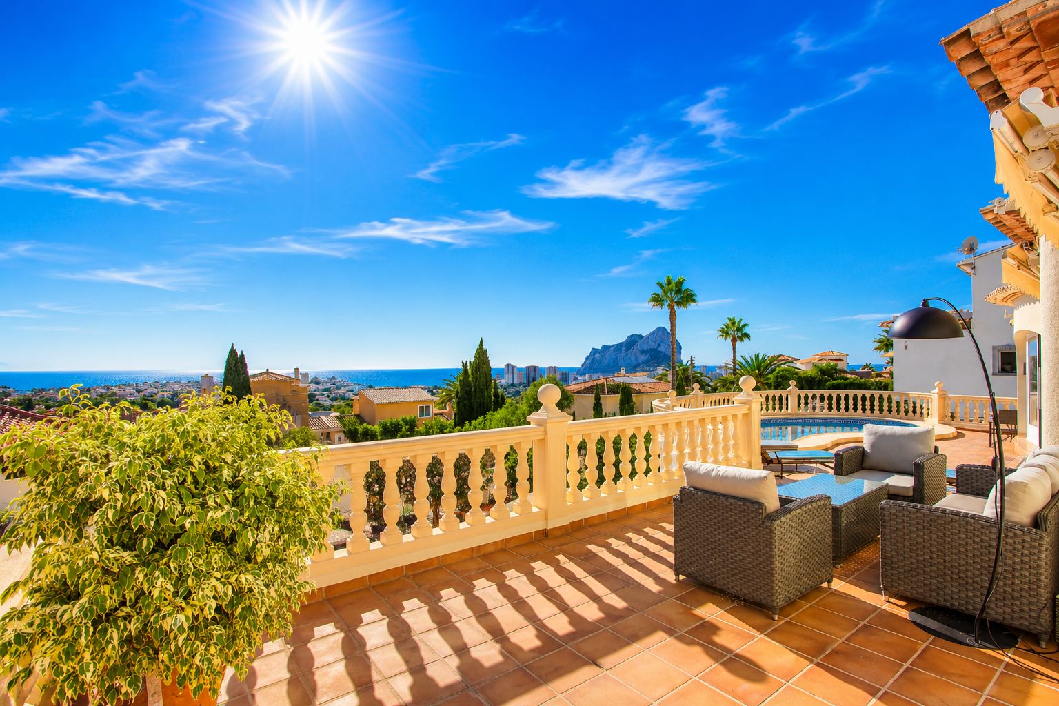 12728NS - Villa with panoramic sea views and one of the most beautiful views of Calpe.
