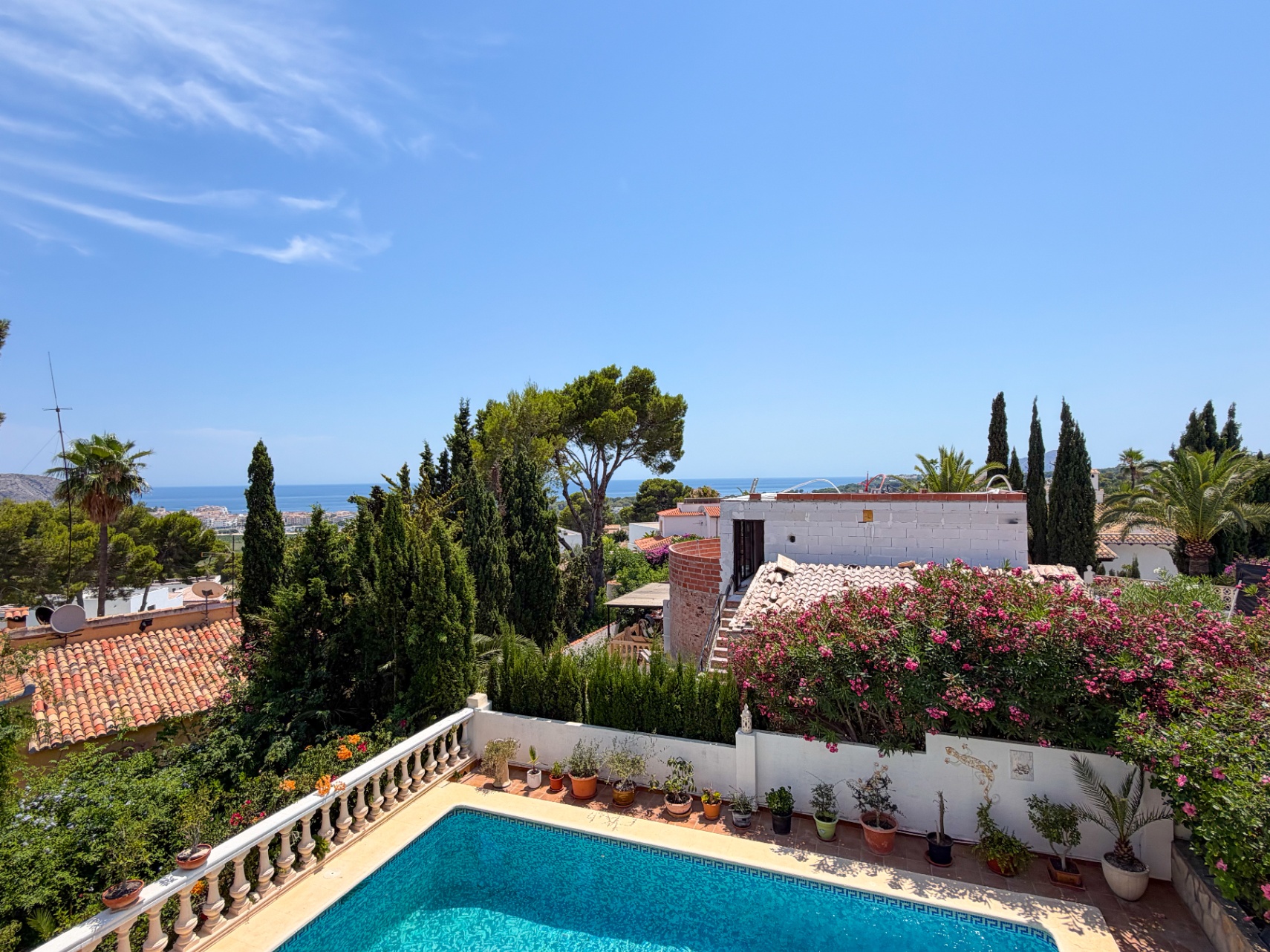 12725DR - Villa with Sea Views and Views of the Peñón de Ifach in Moraira