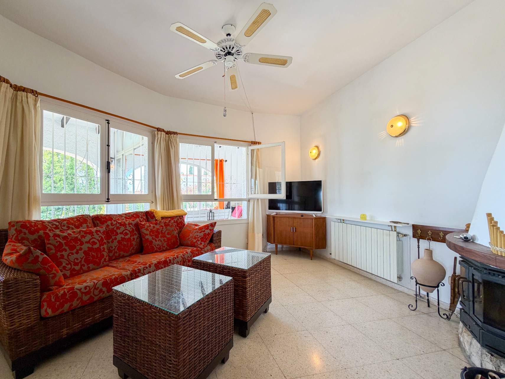 12725DR - Villa with Sea Views and Views of the Peñón de Ifach in Moraira