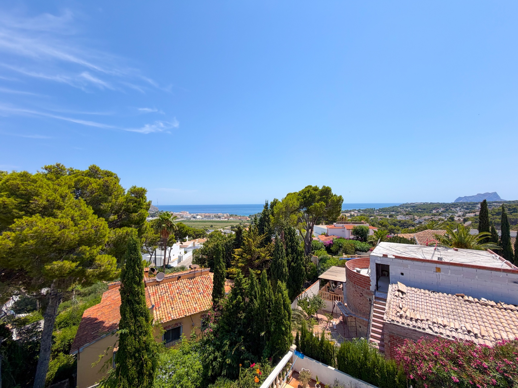 12725DR - Villa with Sea Views and Views of the Peñón de Ifach in Moraira