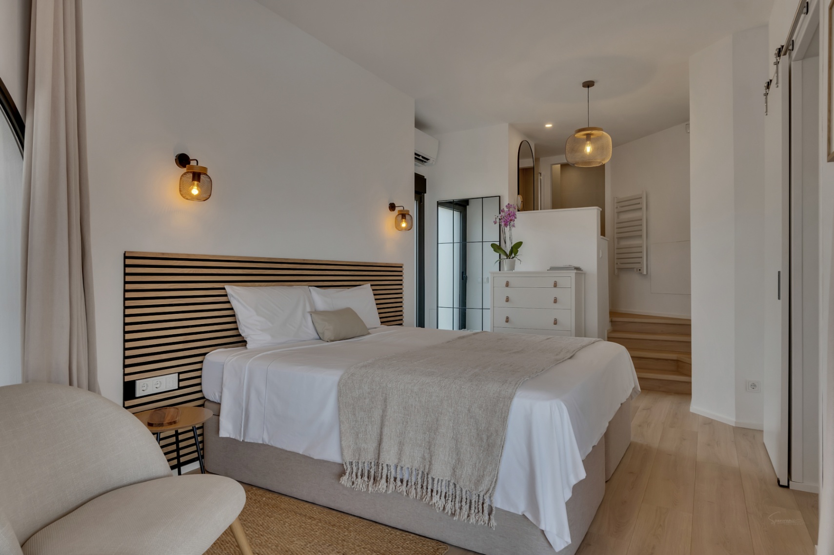 12717DR - Villa completamente renovada con vistas panorámicas al mar en El Portet.