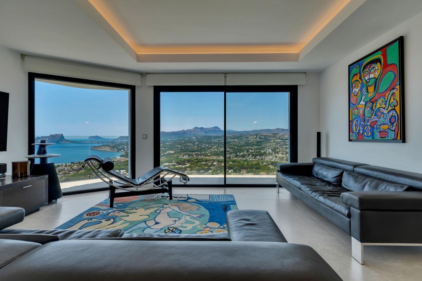 12717DR - Villa completamente renovada con vistas panorámicas al mar en El Portet.