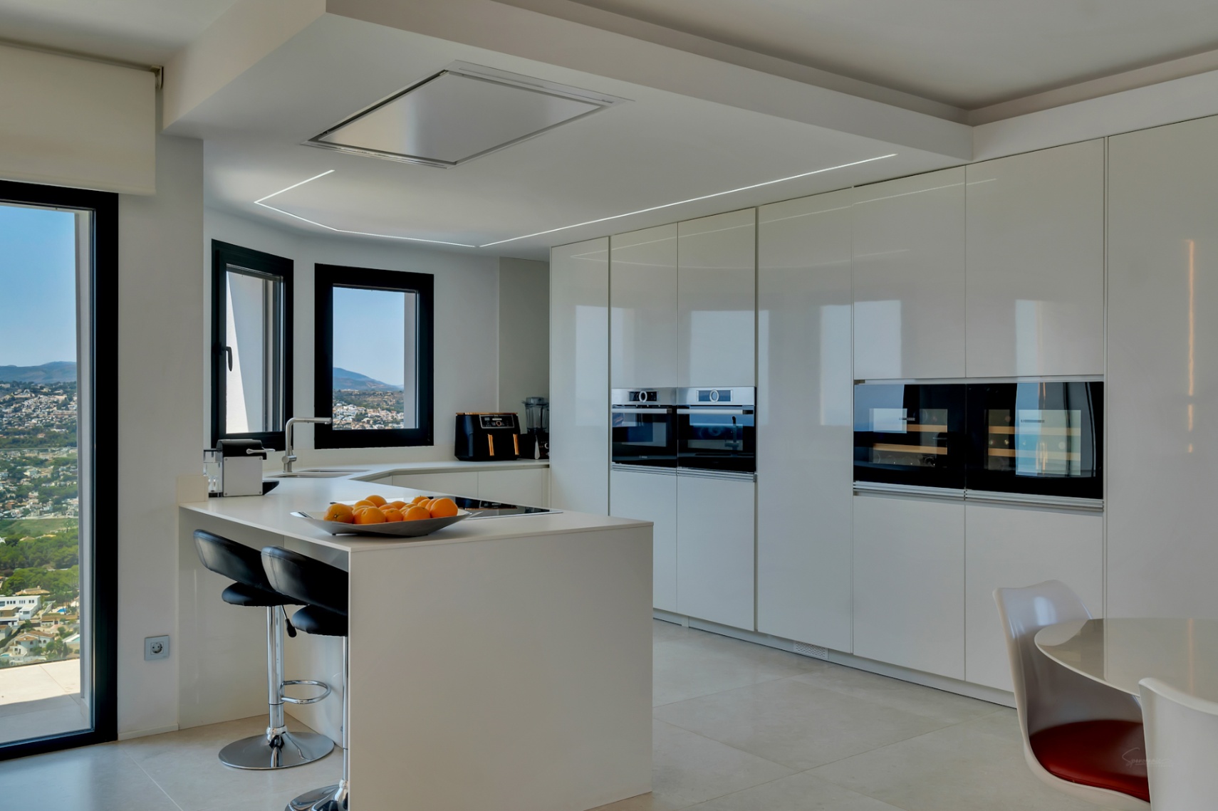 12717DR - Villa completamente renovada con vistas panorámicas al mar en El Portet.