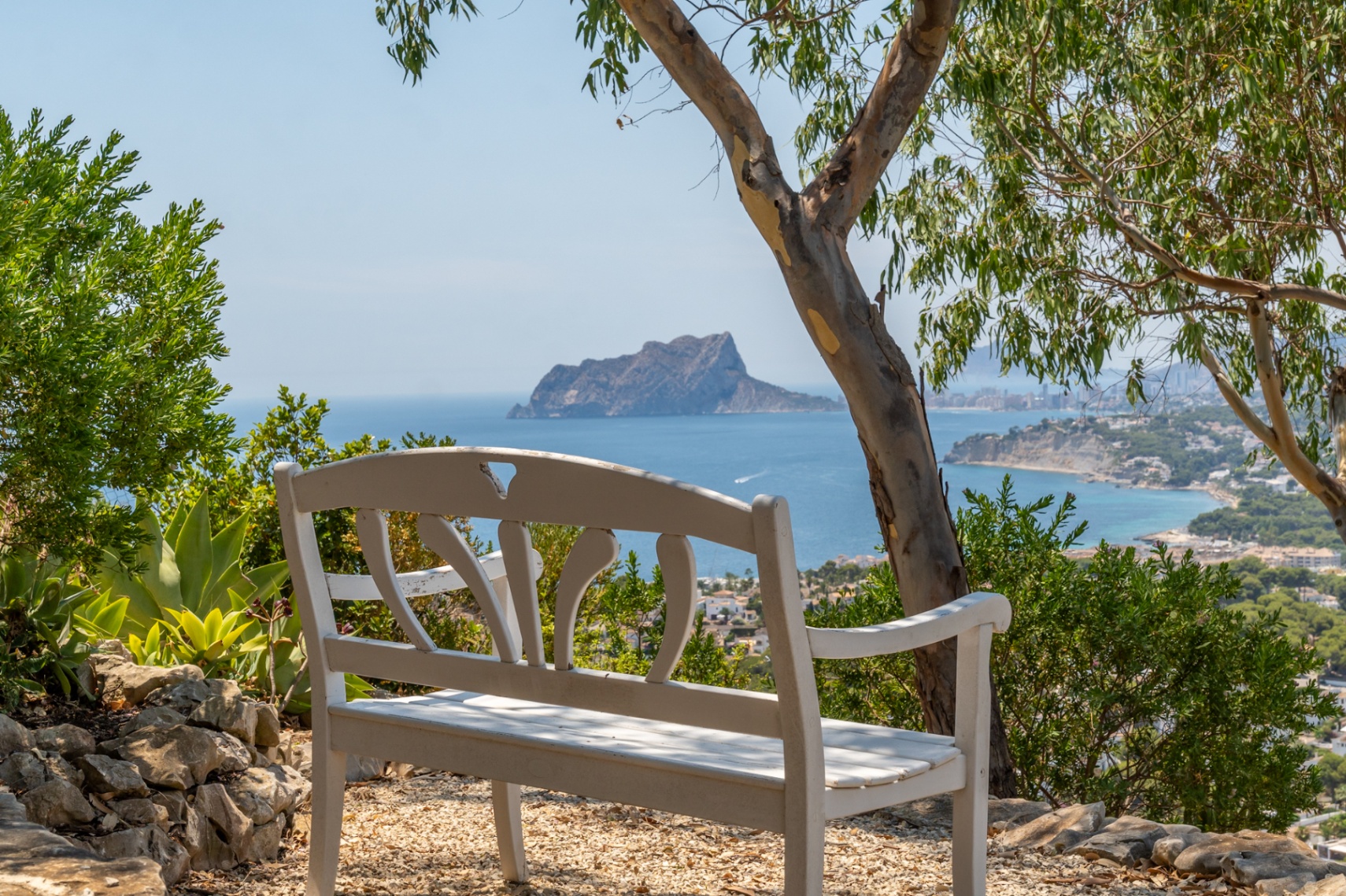 12717DR - Villa completamente renovada con vistas panorámicas al mar en El Portet.