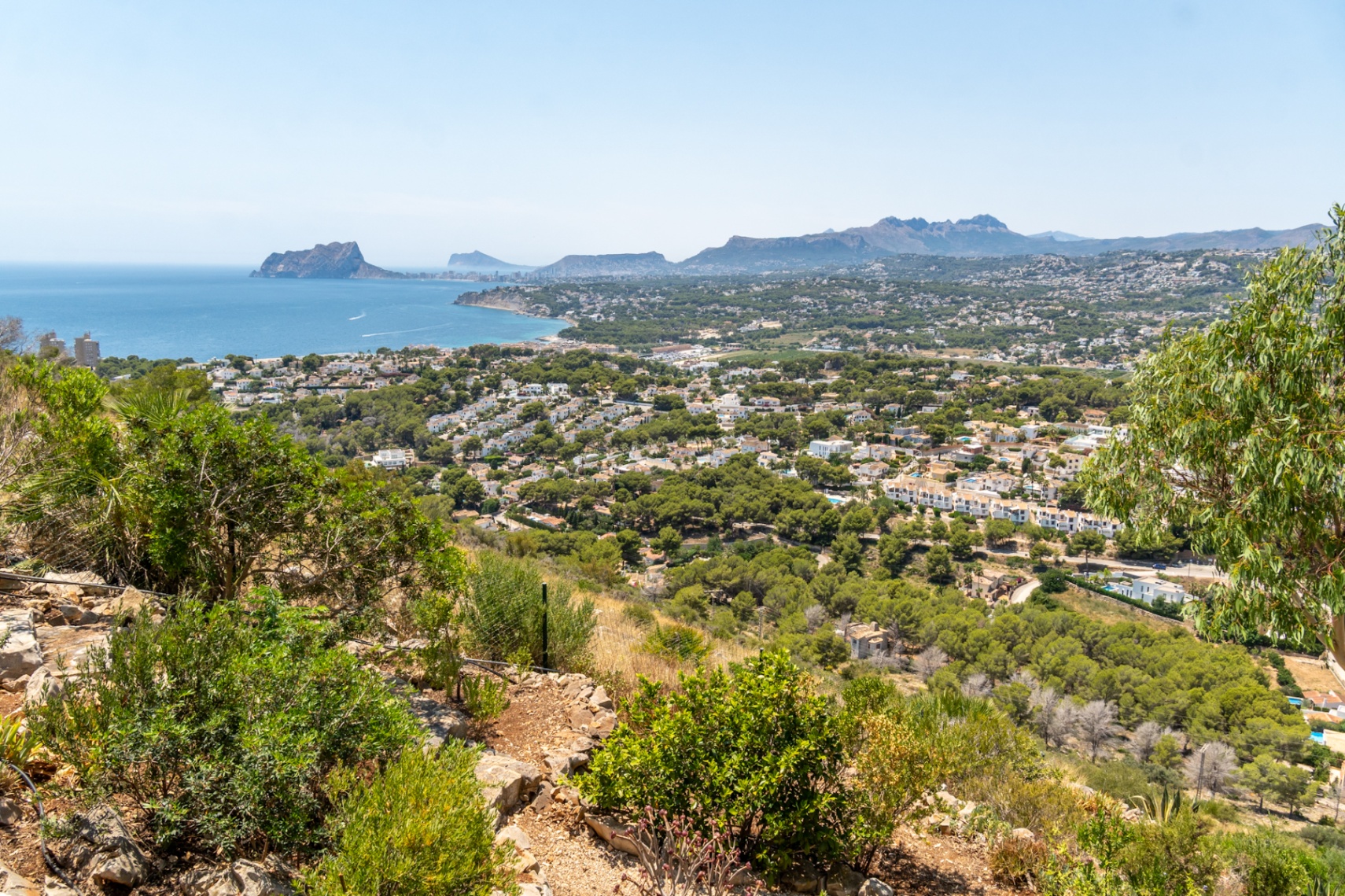 12717DR - Villa completamente renovada con vistas panorámicas al mar en El Portet.