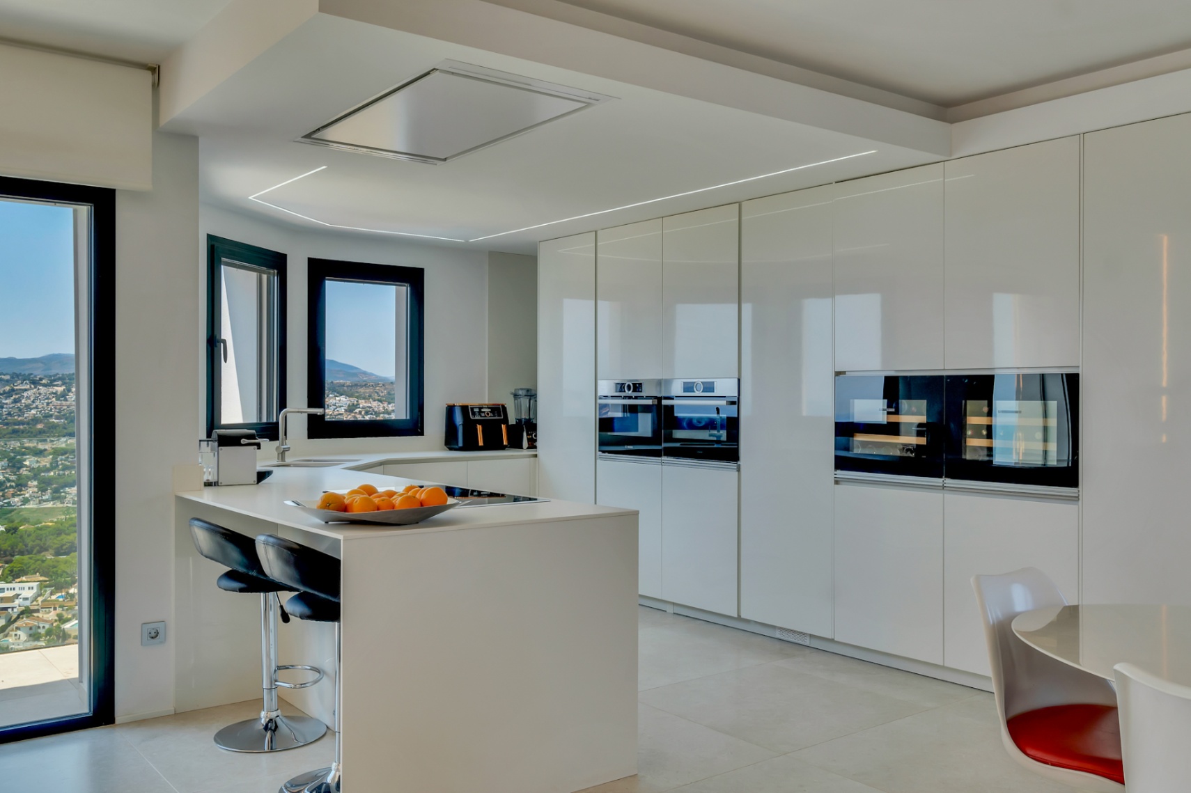 12717DR - Villa entièrement rénovée avec vue panoramique sur la mer à El Portet.
