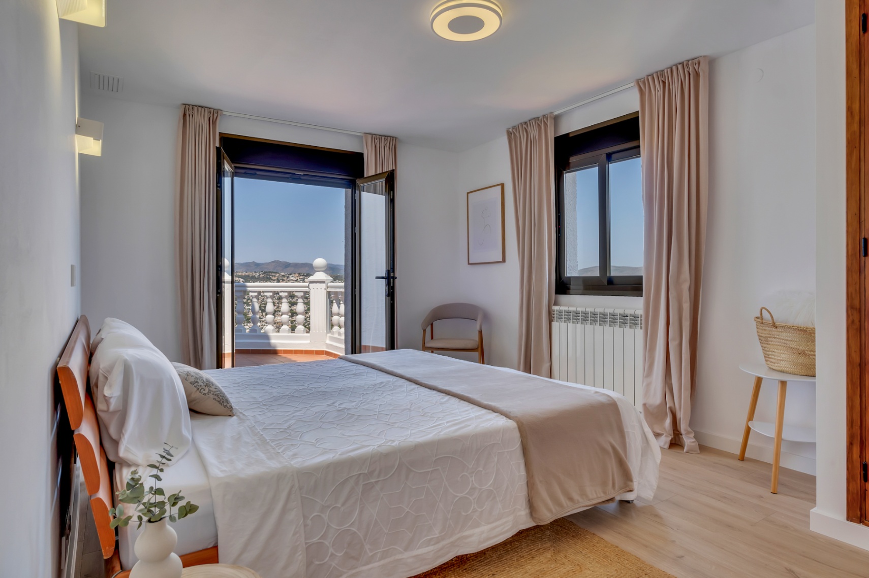 12717DR - Villa entièrement rénovée avec vue panoramique sur la mer à El Portet.