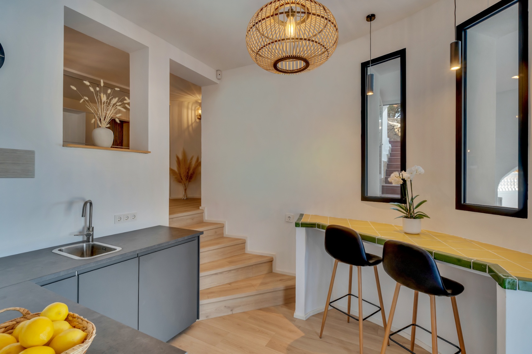 12717DR - Villa entièrement rénovée avec vue panoramique sur la mer à El Portet.