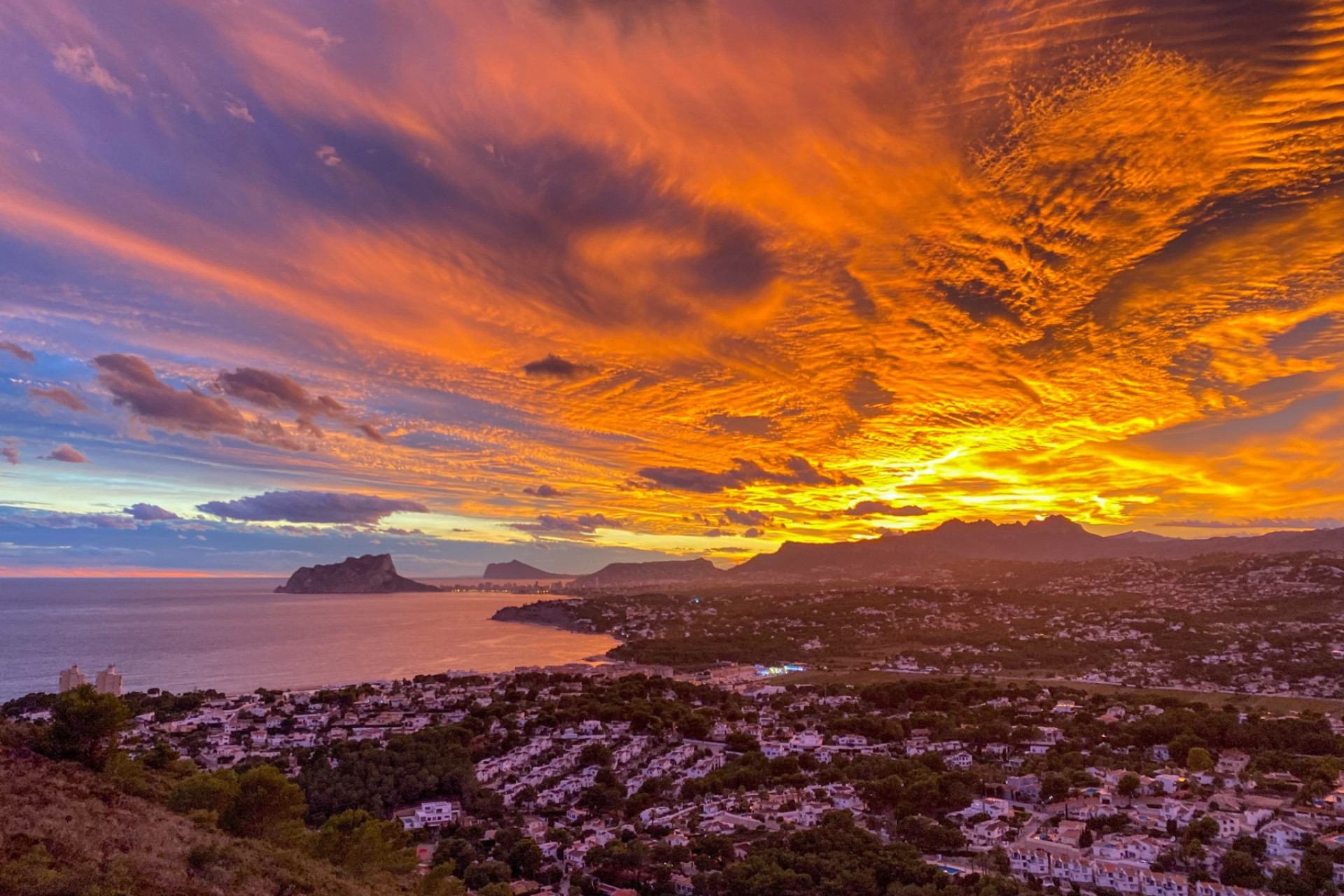 12717DR - Villa entièrement rénovée avec vue panoramique sur la mer à El Portet.