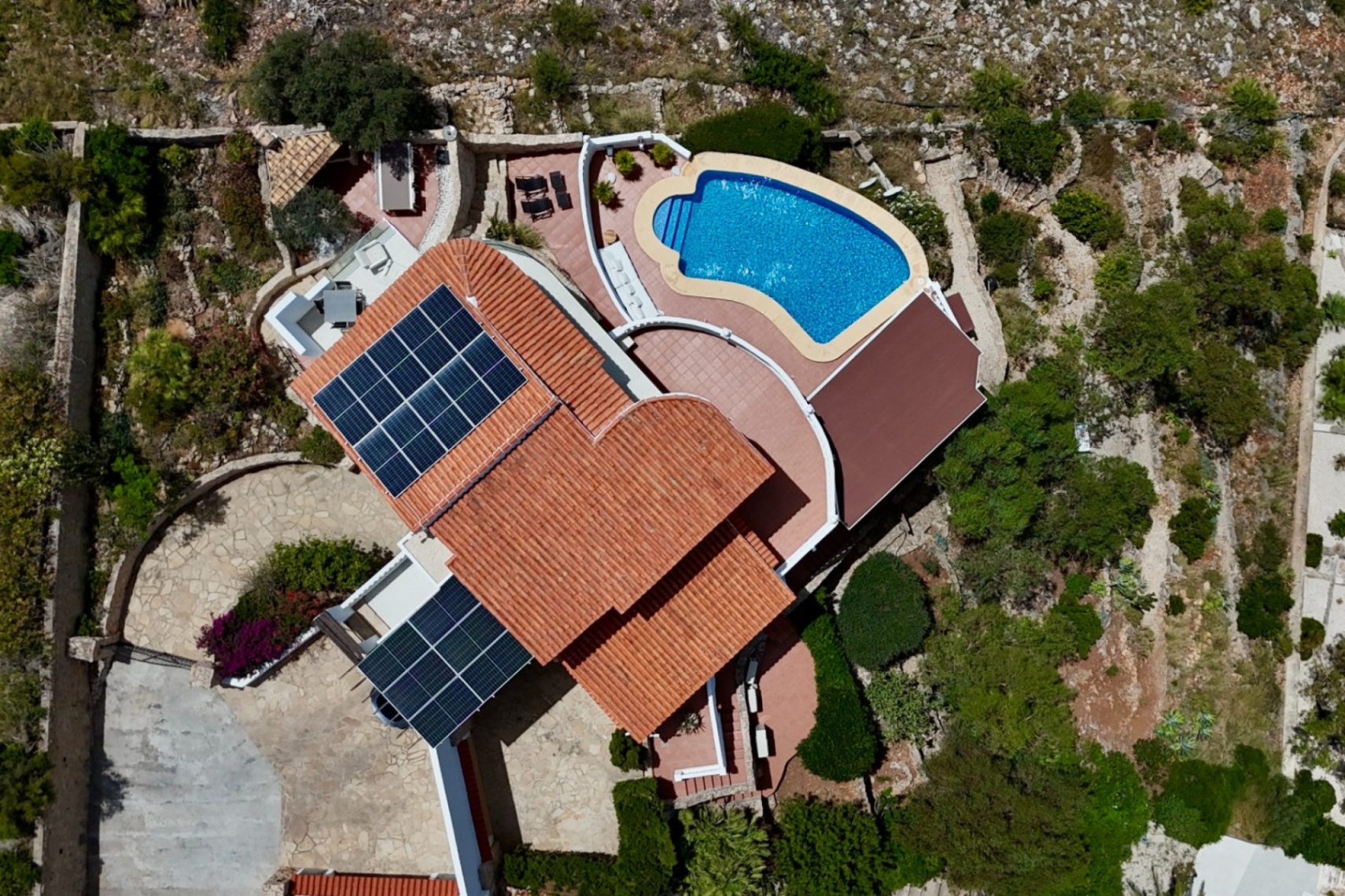 12717DR - Villa entièrement rénovée avec vue panoramique sur la mer à El Portet.