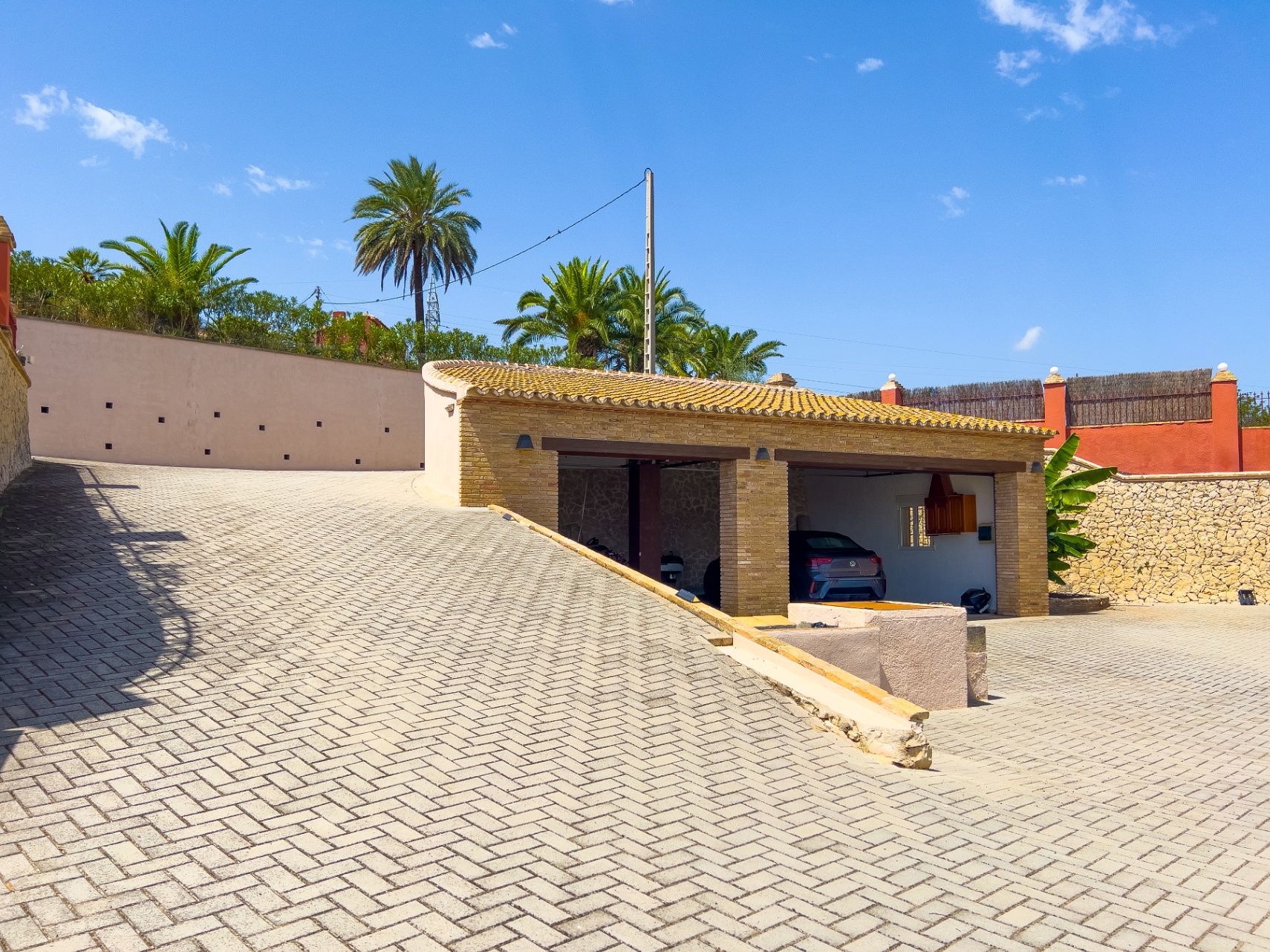 12732NS - Finca con mucho encanto, vistas al mar, privacidad y piscina climatizada cerca de Moraira.