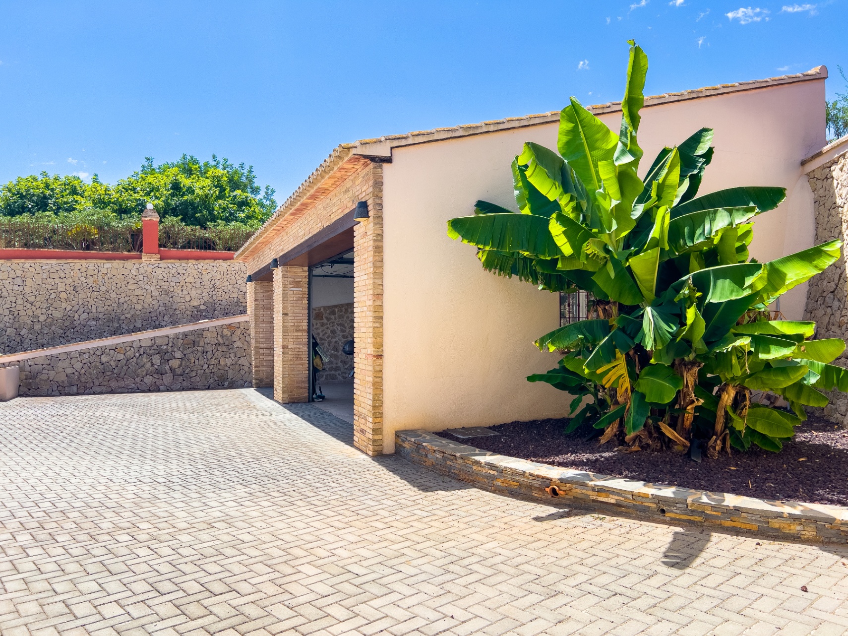 12732NS - Finca con mucho encanto, vistas al mar, privacidad y piscina climatizada cerca de Moraira.