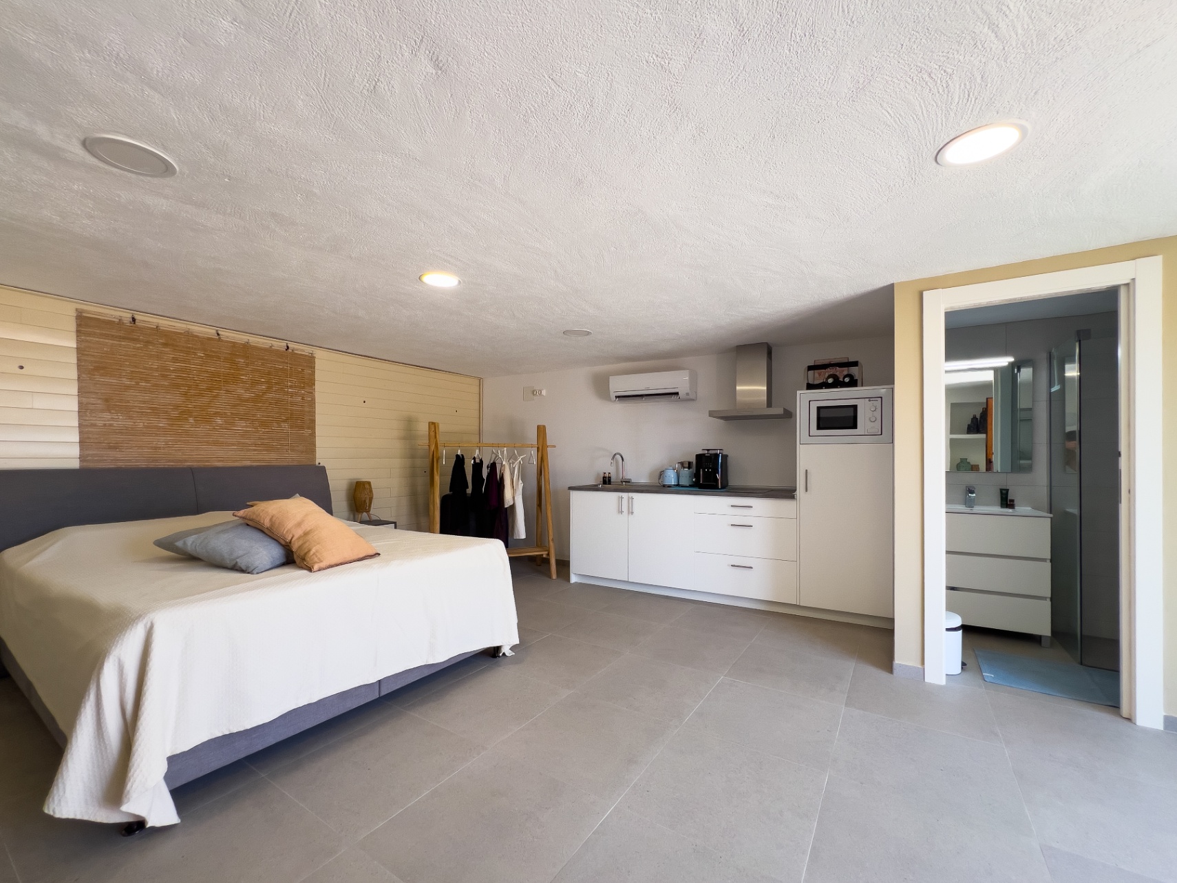12732NS - Finca con mucho encanto, vistas al mar, privacidad y piscina climatizada cerca de Moraira.