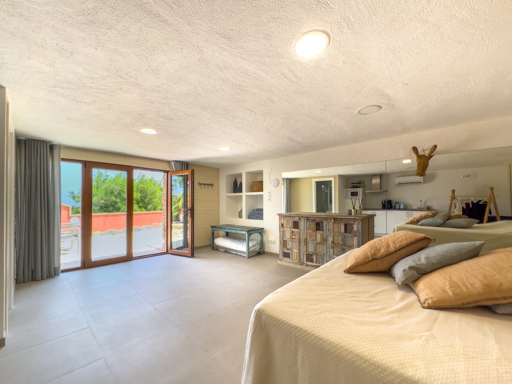 12732NS - Finca con mucho encanto, vistas al mar, privacidad y piscina climatizada cerca de Moraira.