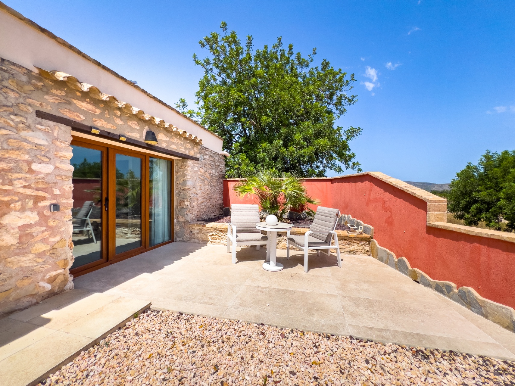 12732NS - Finca con mucho encanto, vistas al mar, privacidad y piscina climatizada cerca de Moraira.