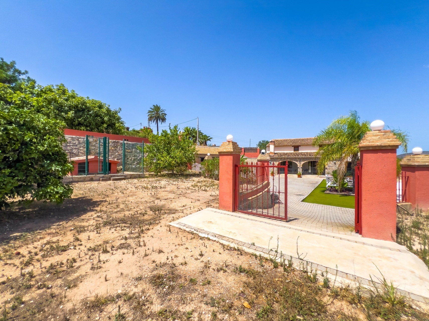 12732NS - Finca con mucho encanto, vistas al mar, privacidad y piscina climatizada cerca de Moraira.