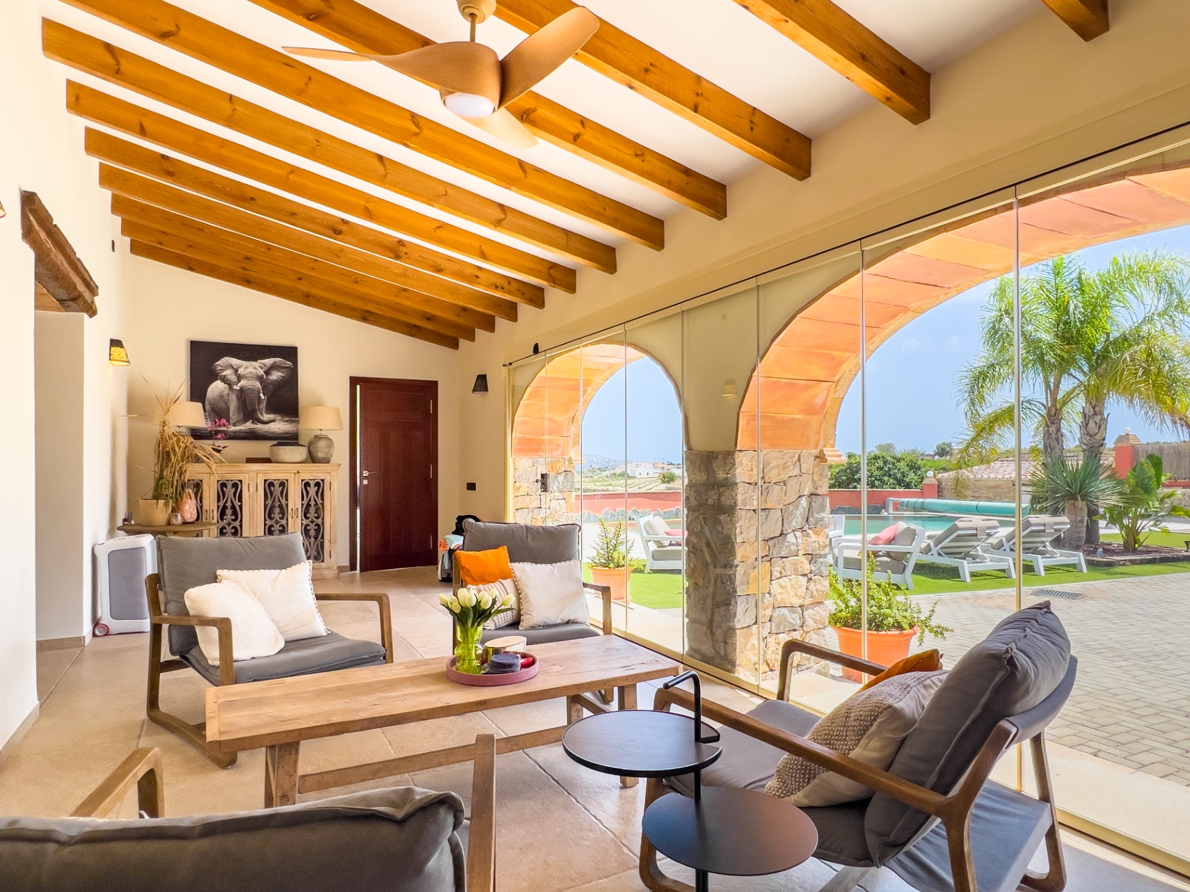 12732NS - Finca con mucho encanto, vistas al mar, privacidad y piscina climatizada cerca de Moraira.