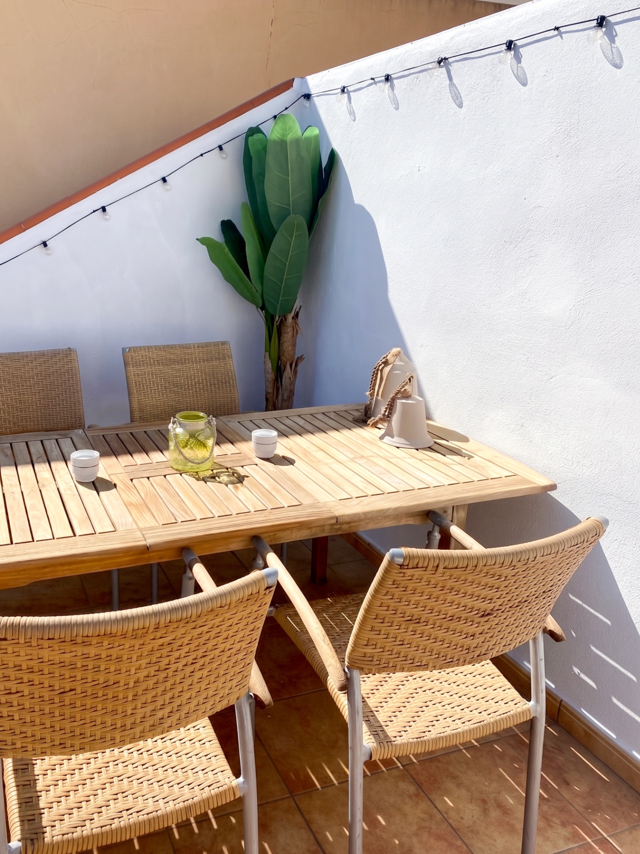 12734DR - Light apartment with two bedrooms, a private rooftop terrace, and mountain views in Parcent.