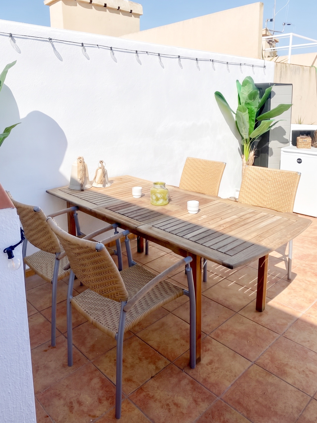 12734DR - Light apartment with two bedrooms, a private rooftop terrace, and mountain views in Parcent.