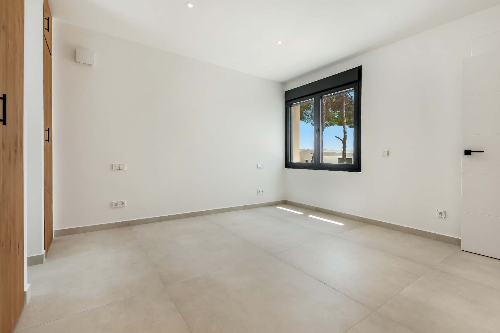 12735NS - Luxe Villa im Ibiza-Stil zu verkaufen in Moraira mit panoramischem Meerblick