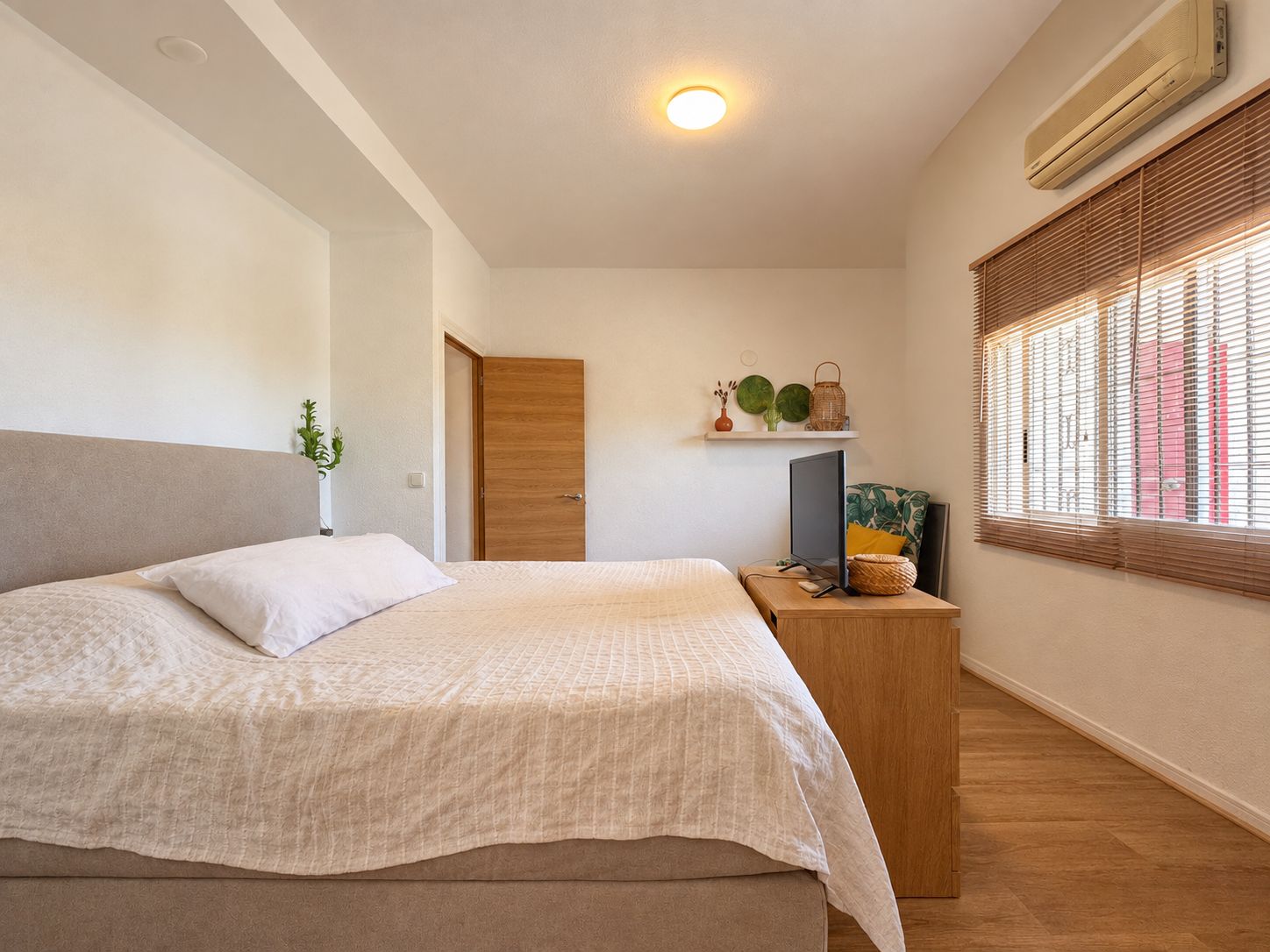 1440DR - Renovierte Villa mit Unabhängigem Gästestudio in Puerto Azul, La Nucía