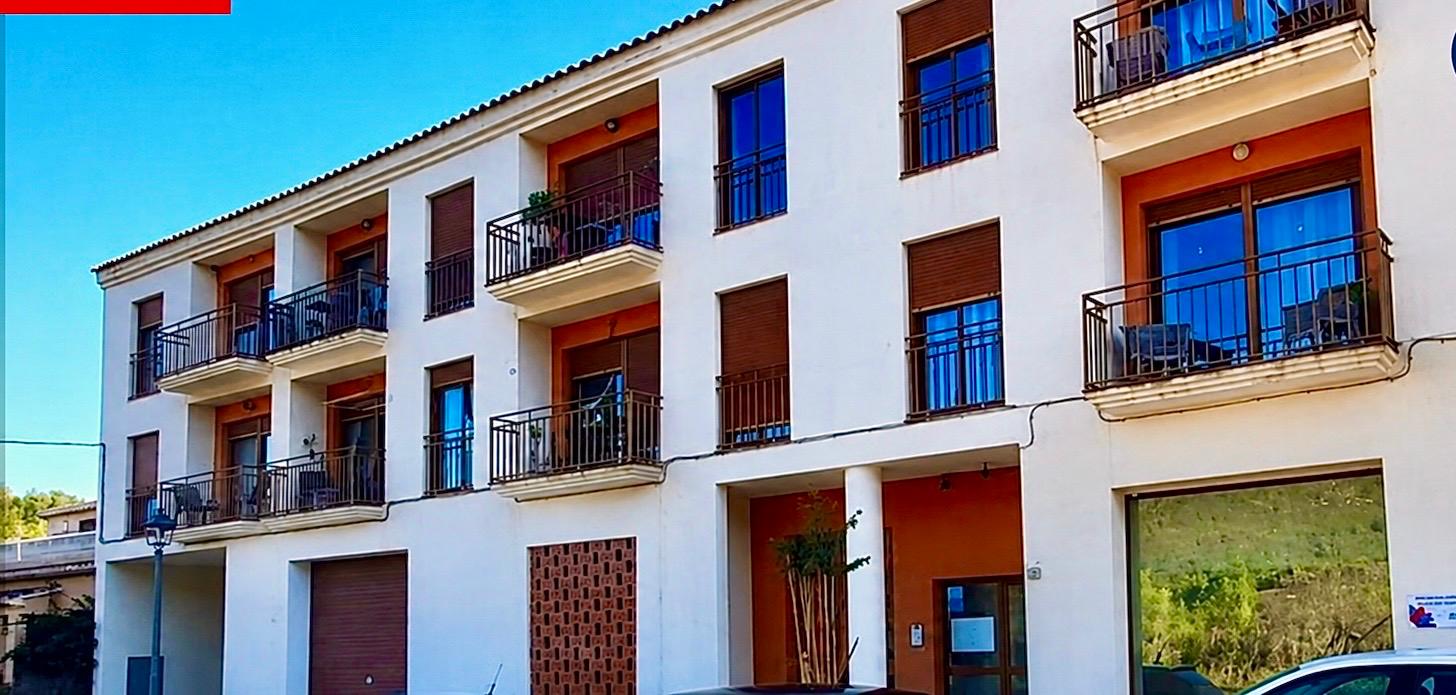 12734DR - Licht appartement met twee slaapkamers, een privé dakterras en uitzicht op de bergen in Parcent