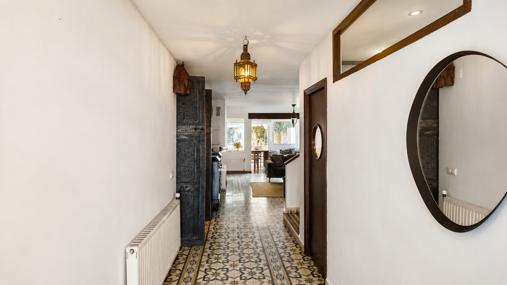 Characterful house directly by the sea in La Olla, Altea