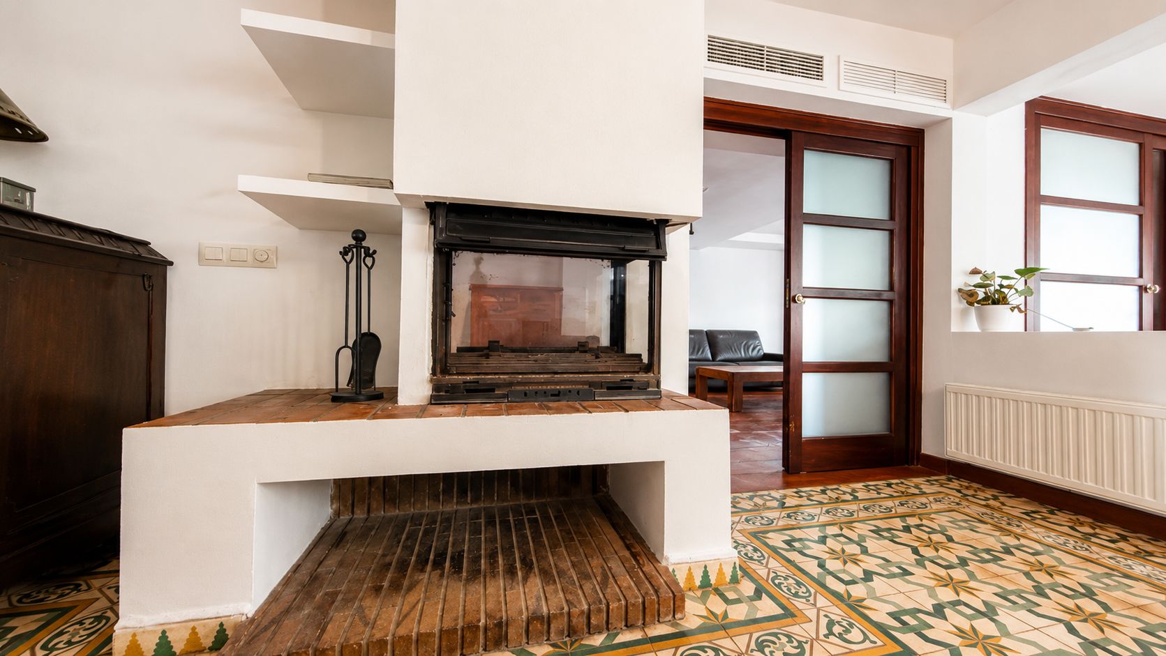 Characterful house directly by the sea in La Olla, Altea