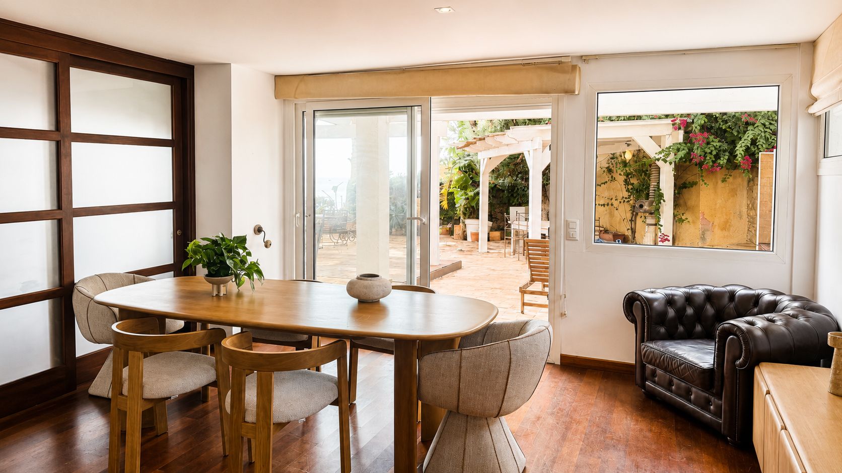 Characterful house directly by the sea in La Olla, Altea