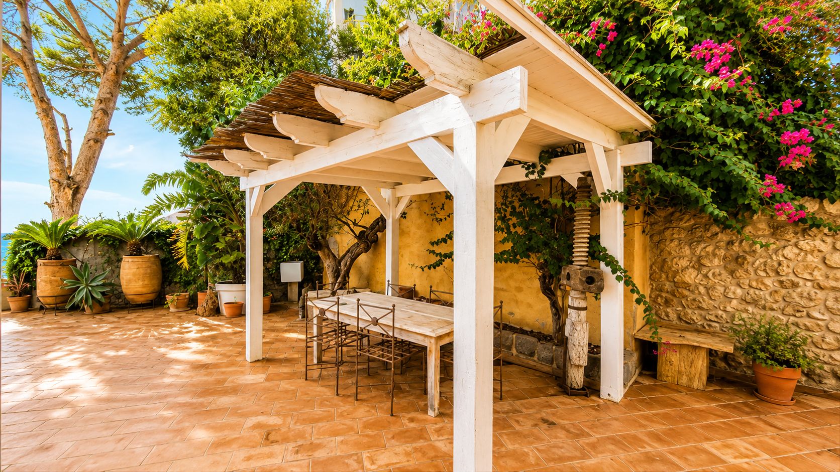 Characterful house directly by the sea in La Olla, Altea